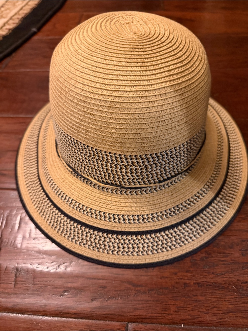 Sonoma Women's Tan Straw Cloche Hat with Black Accent Band-Crushable